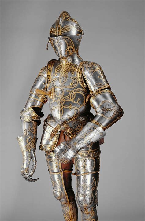 Authentic Antique Replicas & Historical Armor 